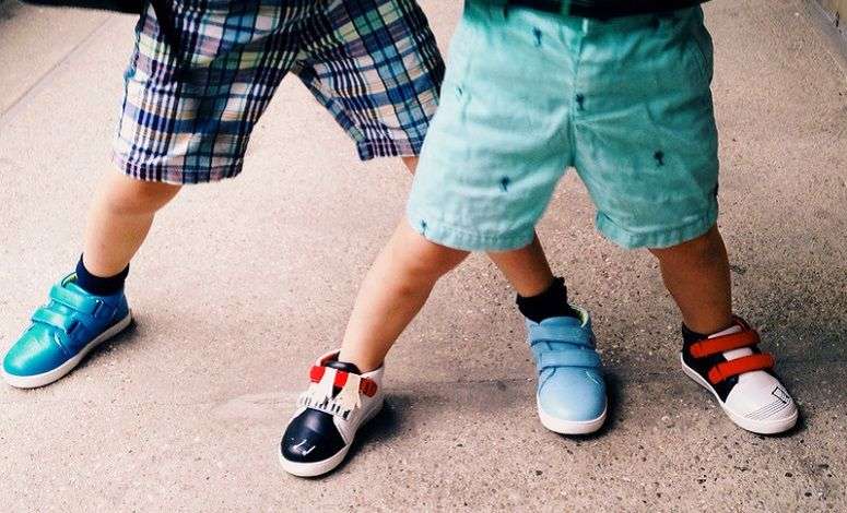 جنس کفش مناسب کودک، نکات خرید کفش مناسب کودک
