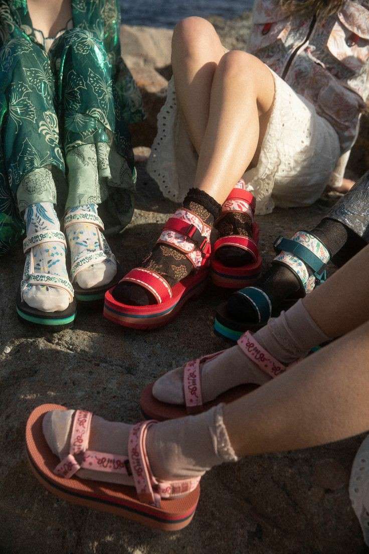 صندل و جوراب، یک سبک پوشش