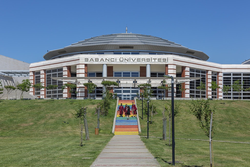 دانشگاه سابانجی (Sabanci University)
دانشگاه مد در ترکیه