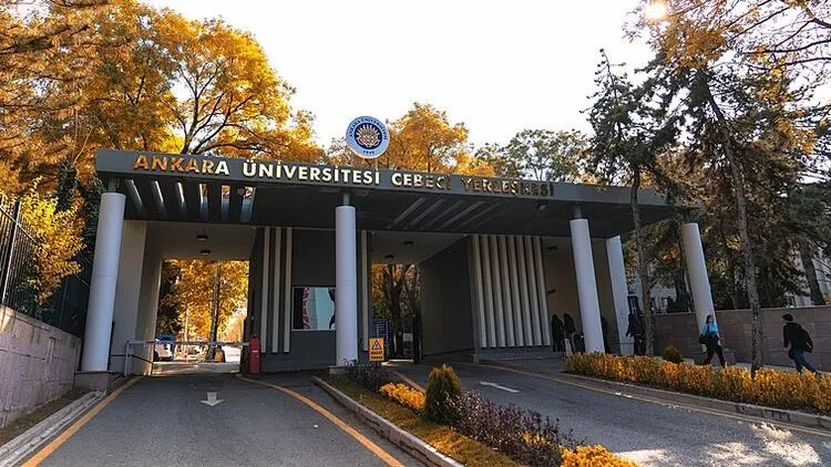 طر احی لباس در دانشگاه آنکارا (Ankara University)
