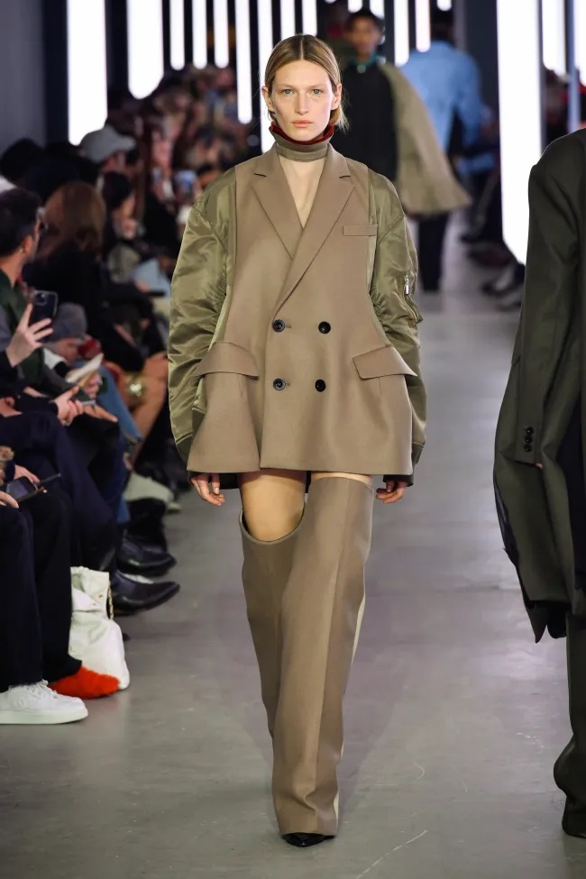 Sacai - ترند کفش 2204 هفته مد پاریس پاییز و زمستان