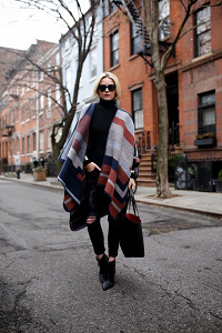شال های پتو مانند (Blanket Scarves)