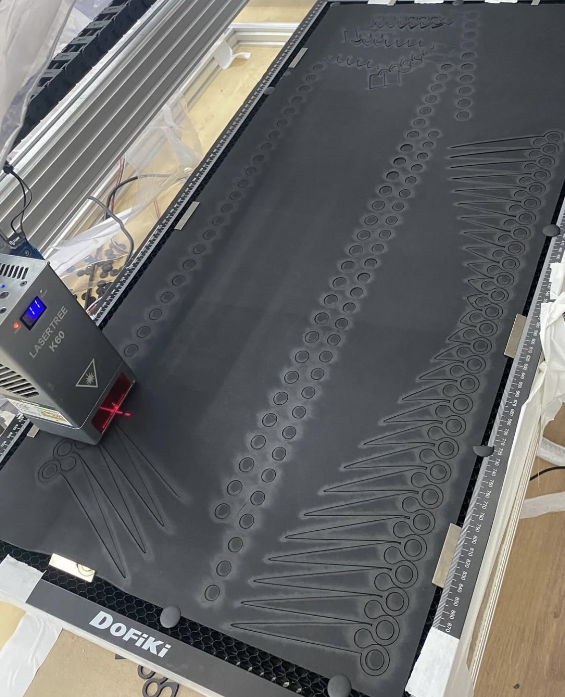 برش طرح ها با دستگاه LaserTreeK60