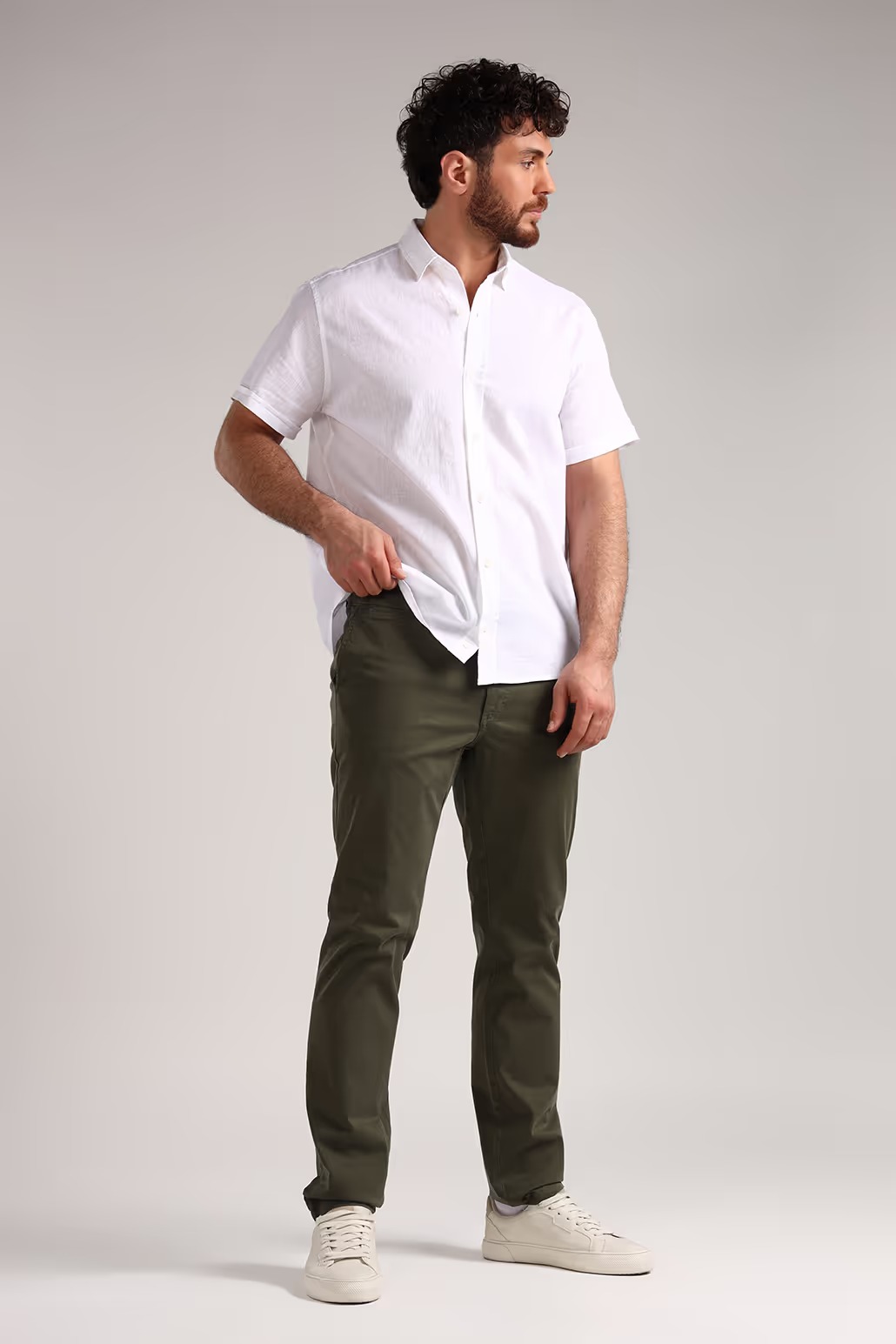 بلوز و شلوار بیسیک مردانه سارک 
https://sarak-co.com/category/mens-clothing